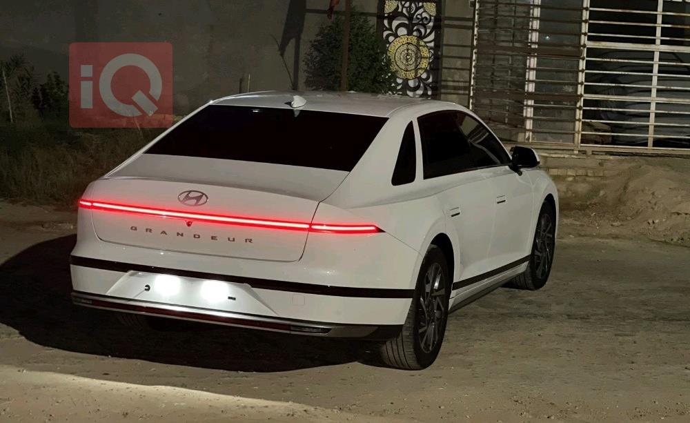 هیوندای ازێرا